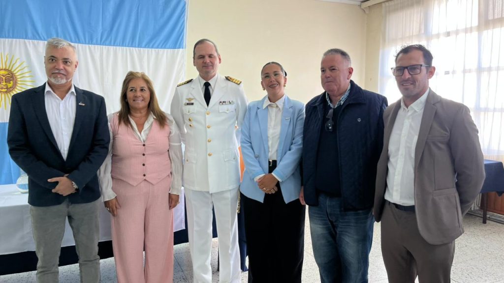 Concejales participaron de la ceremonia de cambio de mando de la Base Aeronaval