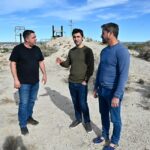 Torres anunció, junto a Merino, la demolición de la calera abandonada del barrio Corradi y fijó un plazo máximo de diez días