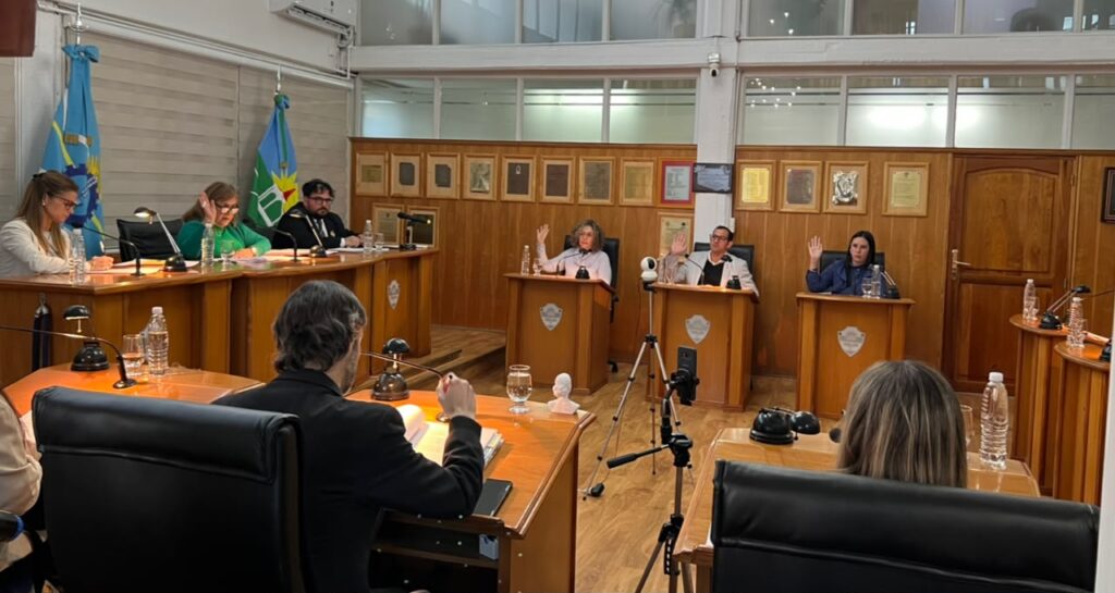 Servicios públicos, tierras y efemérides en la agenda de la 956° Sesión Ordinaria