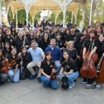 Torres acompañó el último ensayo de la Orquesta del barrio INTA antes de su presentación en el Teatro Colón